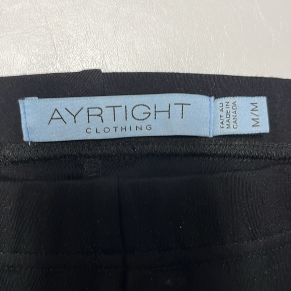 Black pants - Picture 2 of 4